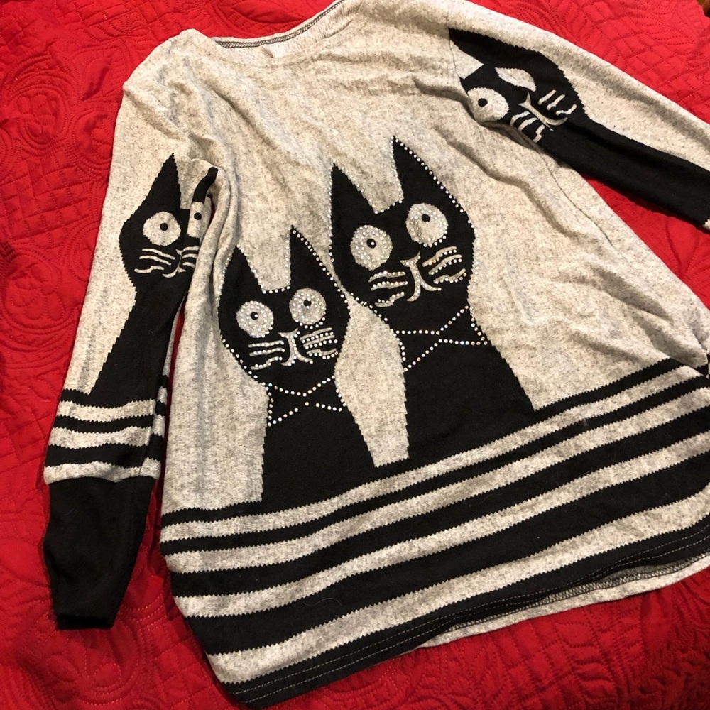 Cat sweater